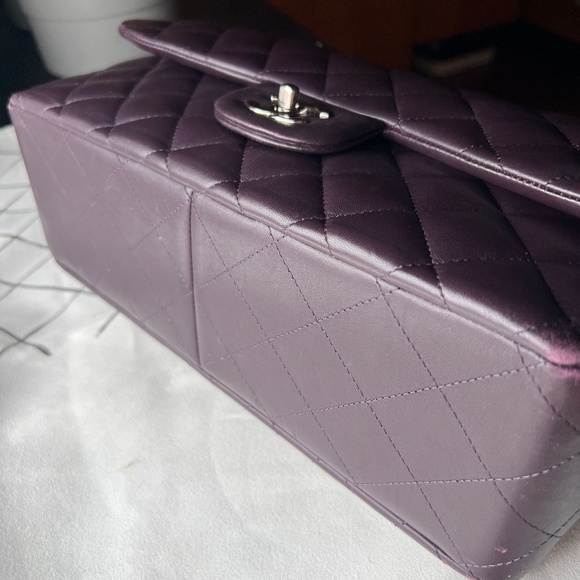 CHANEL 2020 QUILTED LAMBSKIN CLASSIC JUMBO DOUBLE FLAP BAG - EGGPLANT - Picture 5 of 11